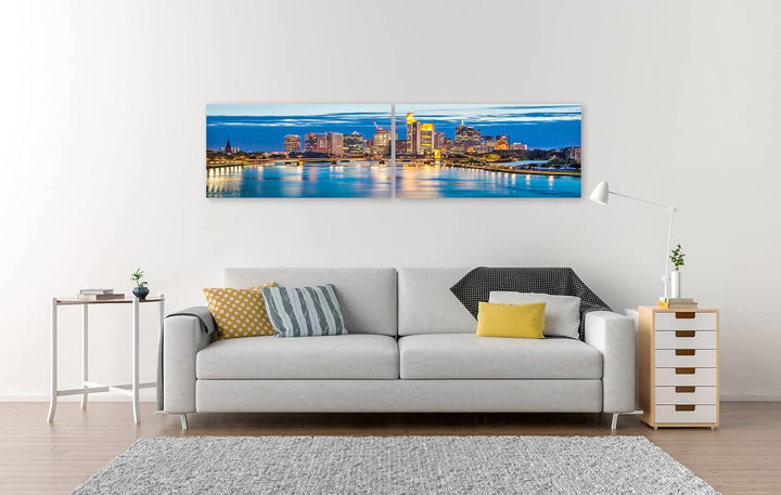 islandburner Bild auf Leinwand Schöne Aussicht Auf Die Skyline Von Frankfurt Am Main In Der Abenddäm