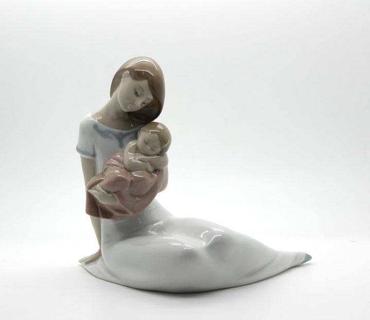 NAO Porcelain by Lladro Light of My Days (Girl) (Mother Holding Baby Girl Asleep) 2001705