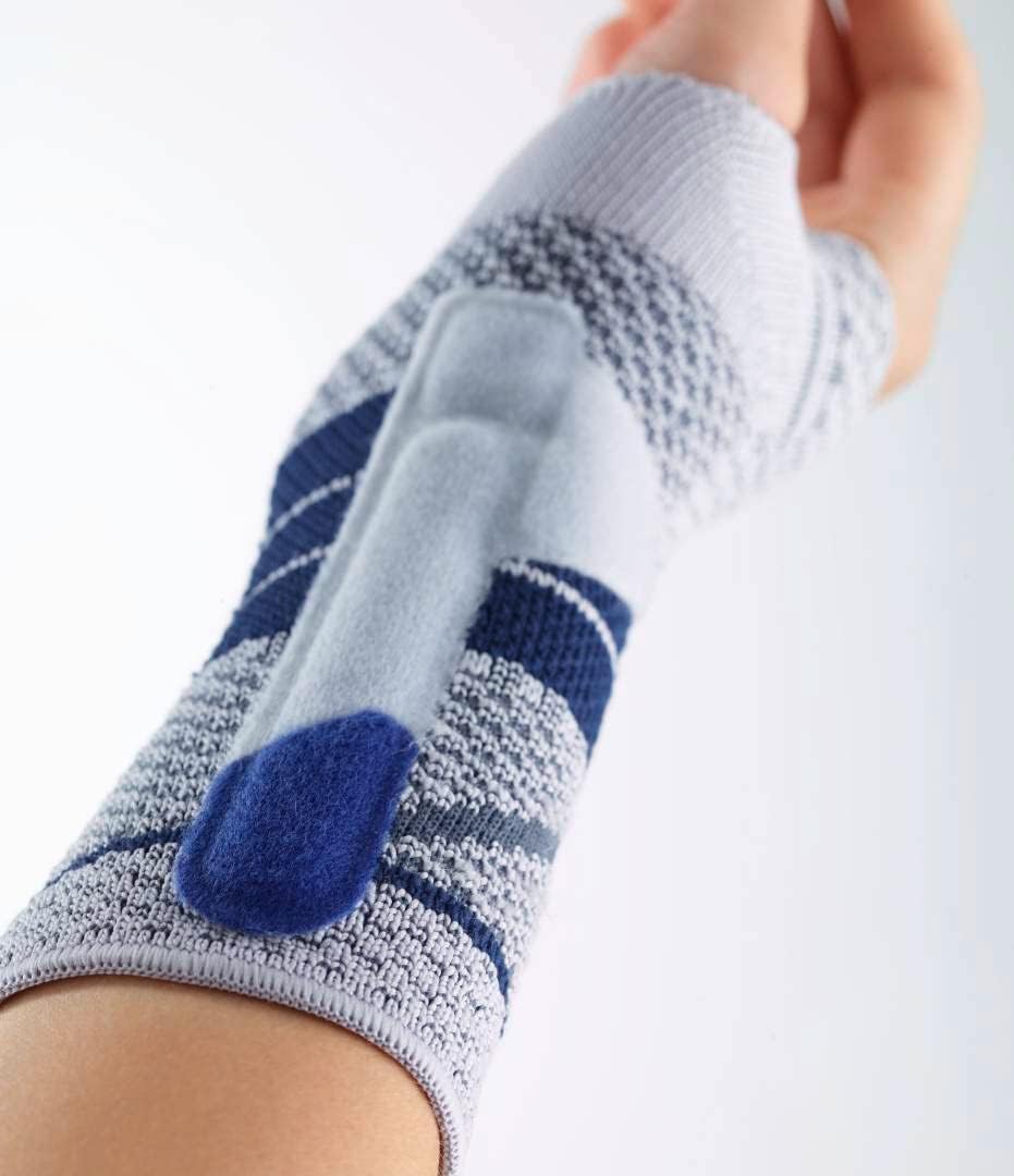 Bauerfeind ManuTrain Handgelenkstütze, Grösse 4, Farbe: Titan