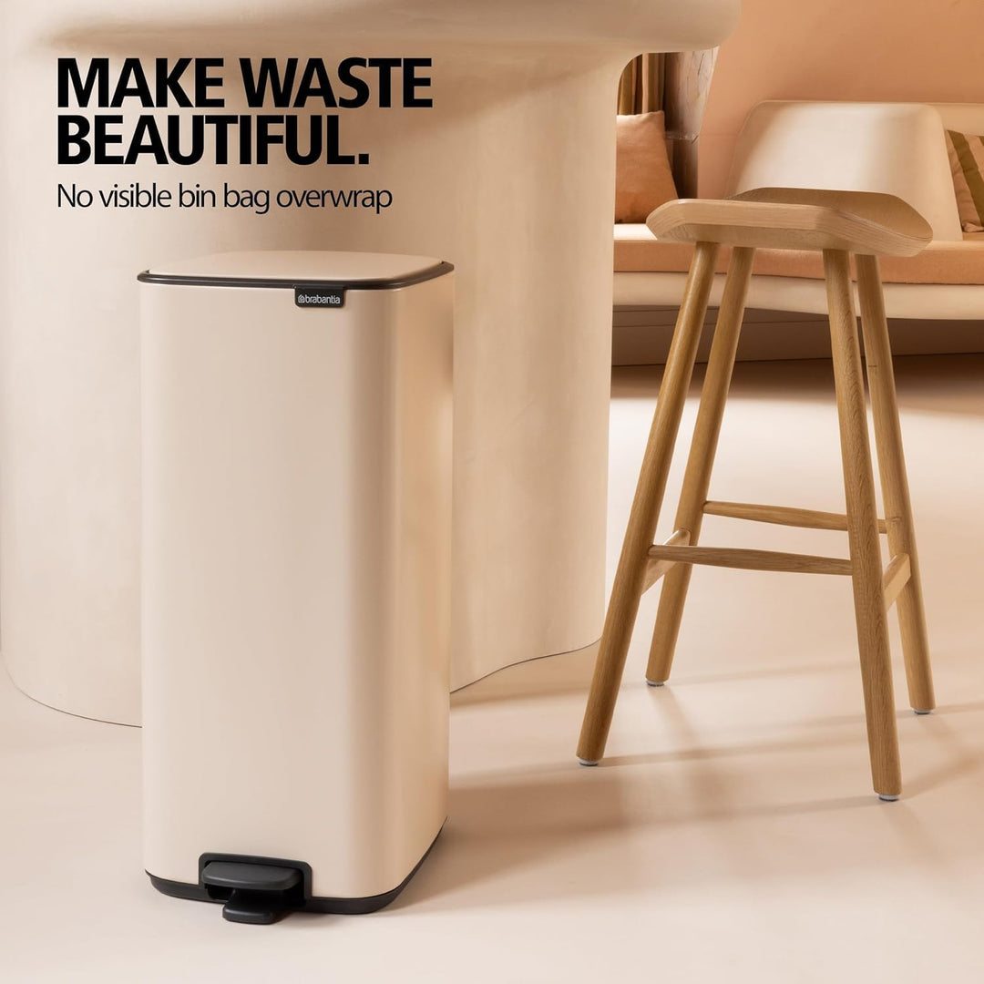 Brabantia Bo Touch Bin Küchenmülleimer 30 L (weissü), platzsparender Abfalleimer mit Soft-Touch-Öñff