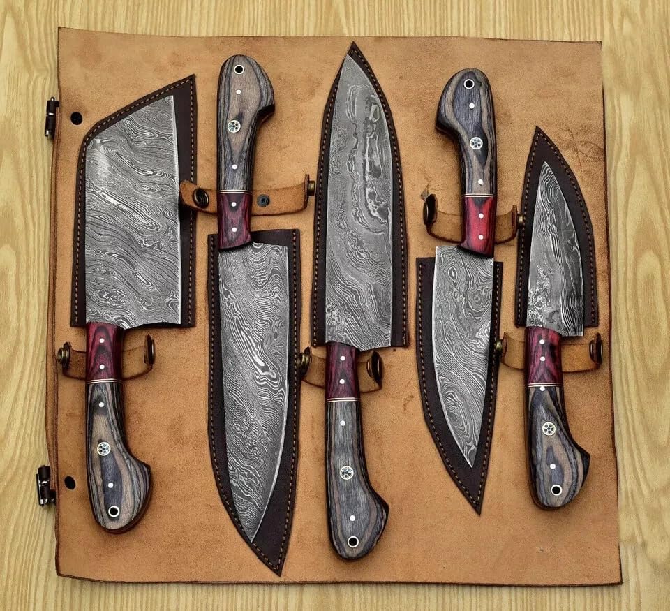 Premium Custom Made Damascus Steel 5 pcs Professional Kitchen Chef Knife Set. 8-20 cm Blades Made of