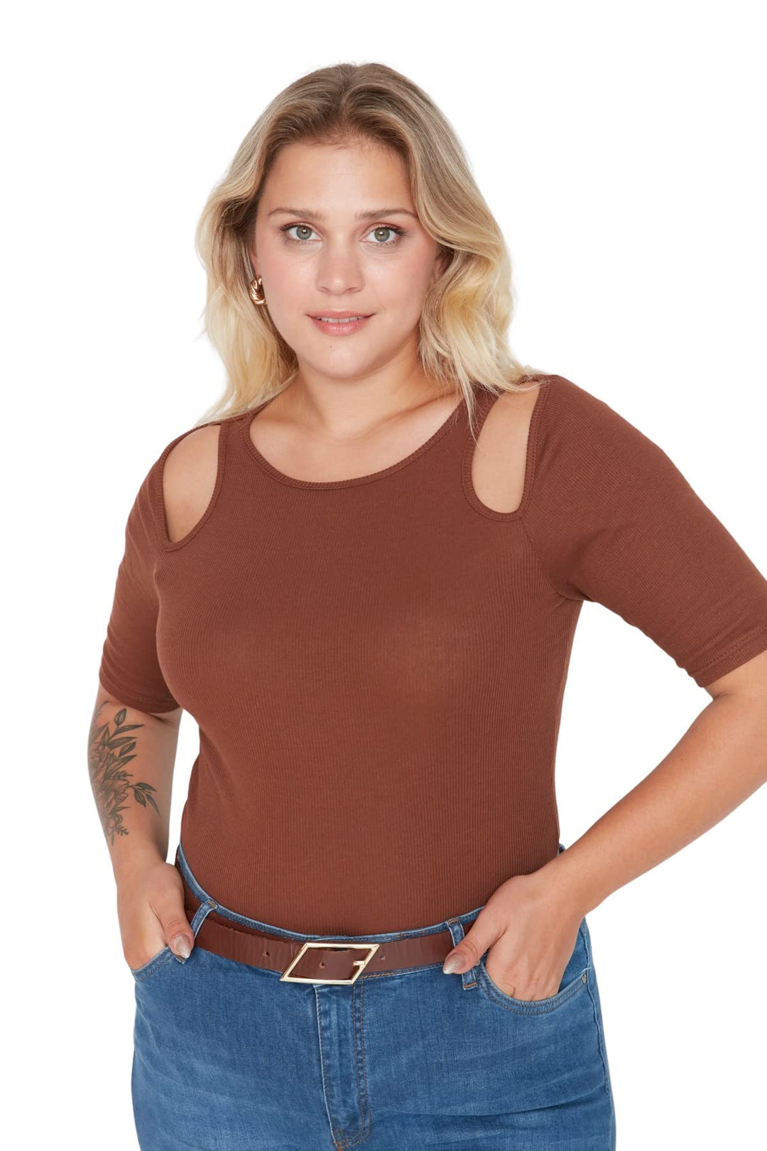 Trendyol Damen Bluse, schmal, figurbetont, Rundhalsausschnitt, Strick, Übergrösse Hemd 4XL Braun, 4X