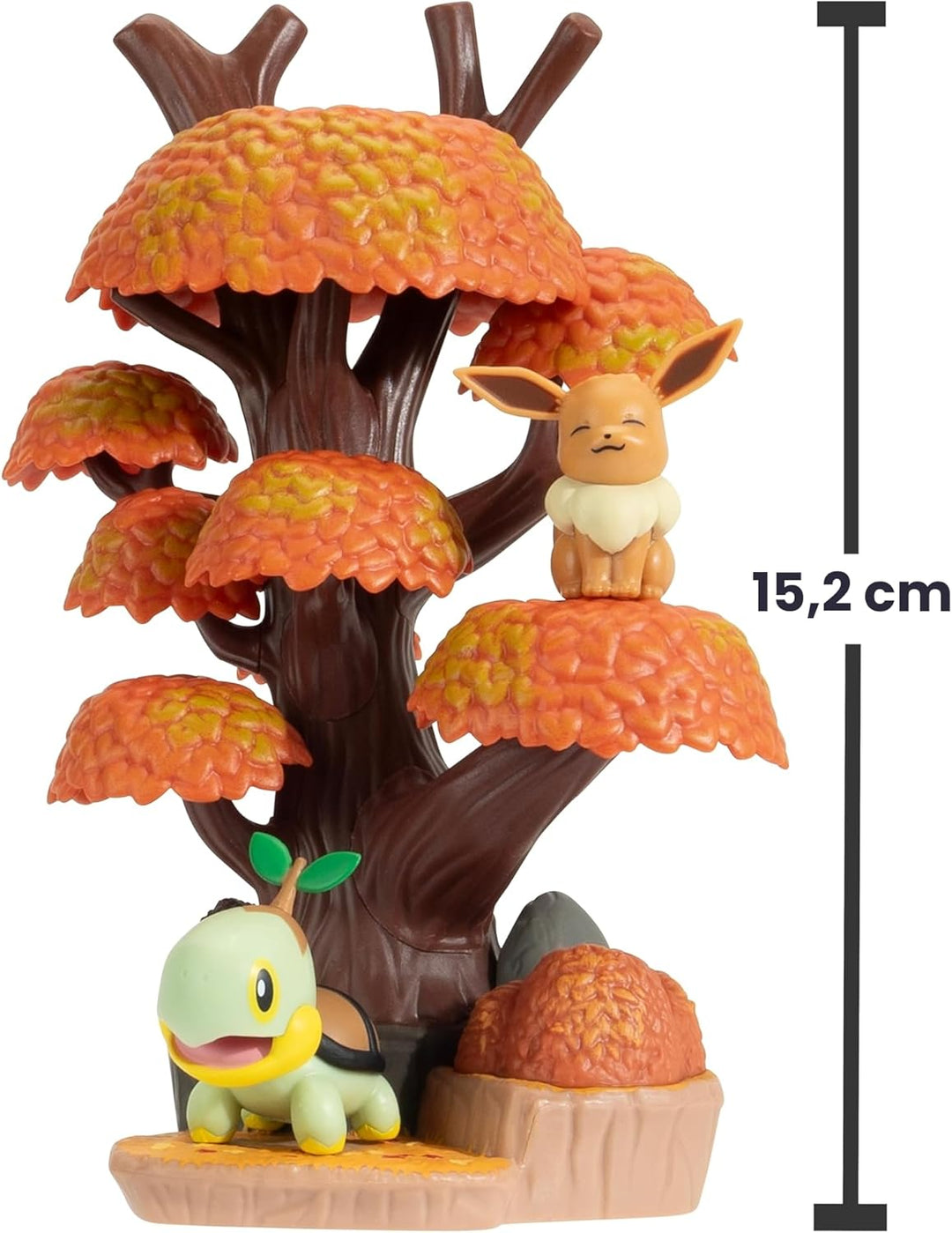 Pokémon PKW3683 - Select Environment Herbstbaum 15 cm mit Evoli und Chelast, offizielles Figuren Set