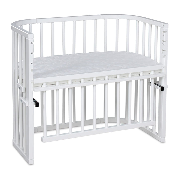 babybay Maxi Comfort Plus Beistellbett, weiss lackiert mit Matratze Classic Cotton Soft Weiss Lackie