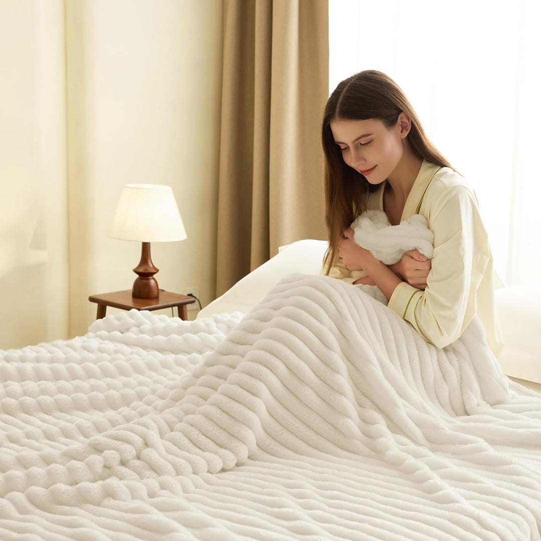 WAVVE Kuscheldecke Flauschig Decke - 150x200cm - Grau - Weiche Flanell Fleecedecke, Sofadecke & Couc
