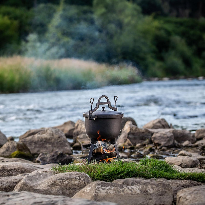 KADAX Jagdkessel, Gusseisen Kochtopf mit Füssen, Schmortopf aus Gusseisen, Dutch Oven für Garten, La