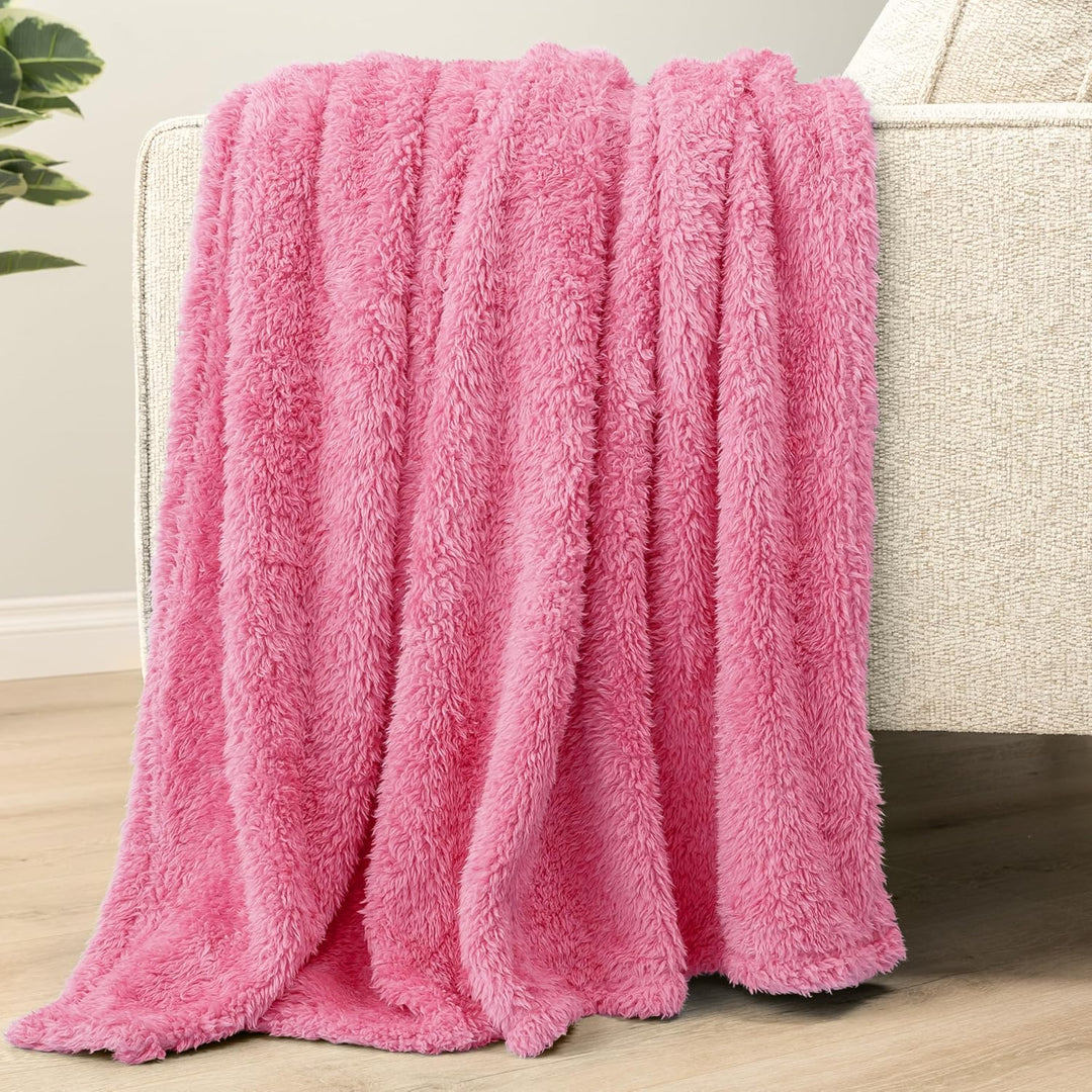 PAVILIA Flauschige Sherpa-Überwurfdecke für Couch-Sofa | Plüsch-Zottel-Fleecedecke | weich, flauschi