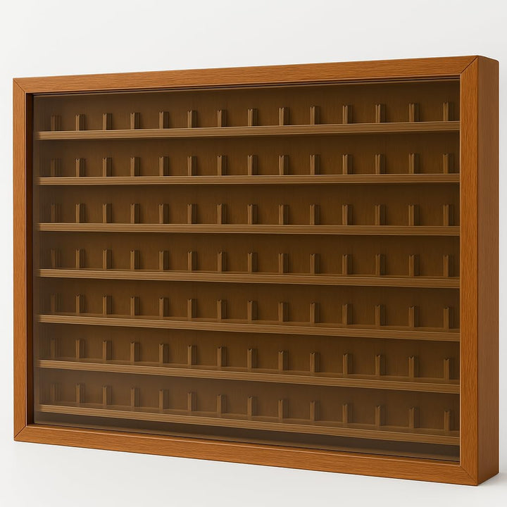 Vitrine Fingerhut-Kollektion, Eichenlack, verschiedene Grössen, 98 Fingerhüte 98 DEDALES, 98 DEDALES