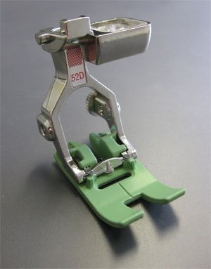 BERNINA 52D - Zickzack-Nähfuss mit Gleitsohle (9 mm)