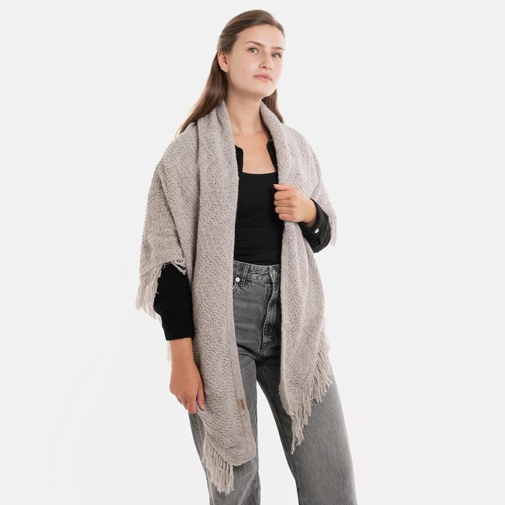 KNIT FACTORY - Dreiecksschal Amber - Damen Strickschal mit Wolle - Umschlagtuch für den Herbst und W