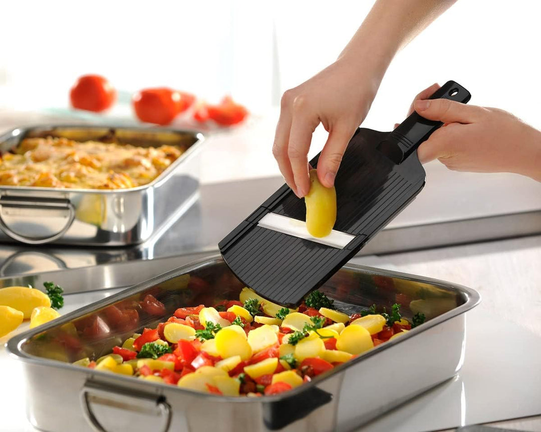 GEFU Keramikhobel TALIO | Langzeitscharfe Klinge für hauchdünne 1 mm Scheiben | Obst- & Gemüsehobel