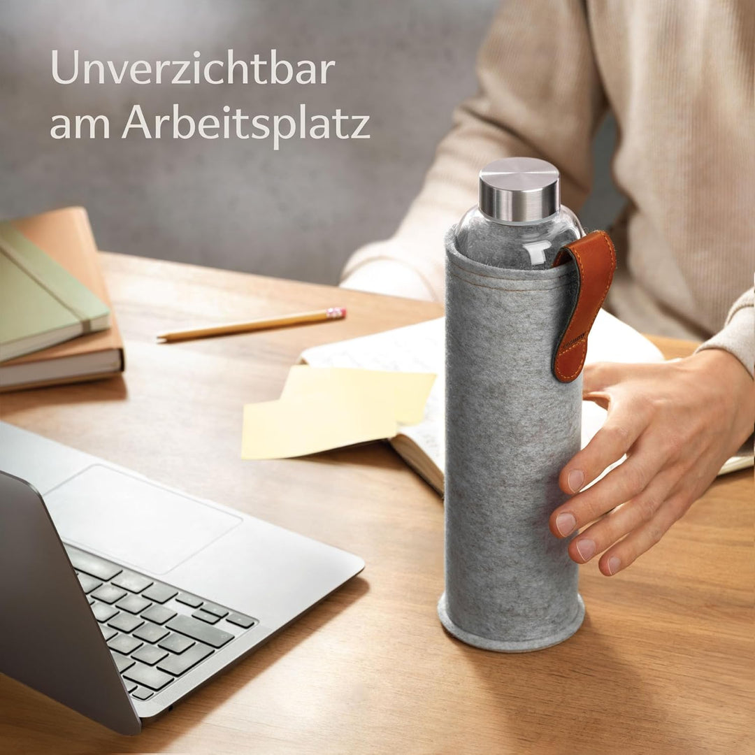 Cosumy Trinkflasche aus Glas mit Filzbeutel 750ml - Spülmaschinenfest - Auslaufsicher - BPA-Frei - f
