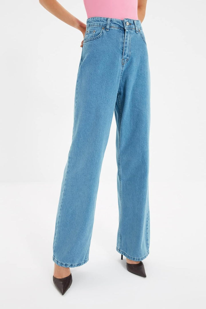 TRENDYOL Damen E Wade-Bein Jeans 34 Blau, 34 Blau