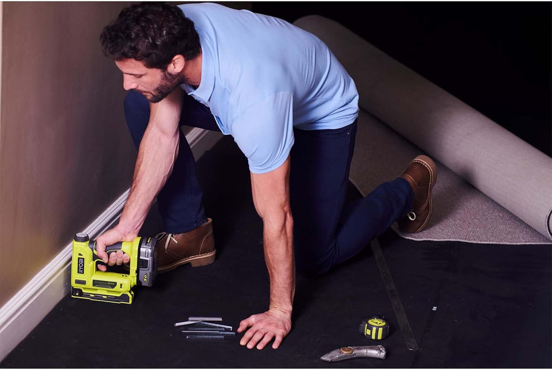RYOBI 18 V ONE+ Akku-Tacker R18ST50-0 (Rückenbreite 10 mm, Klammerkapazität 6-14mm, Magazinkapazität