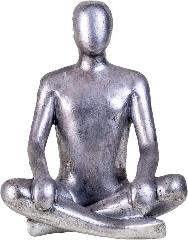 IDYL Moderne Skulptur Figur Sandsteinguss Sitting Man Crossed Legs | silberfb. | Masse 22x18x28 cm |