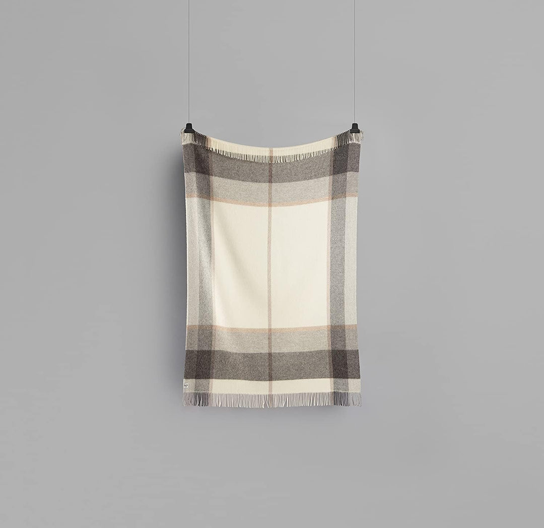 RØROS TWEED - Myrull - Wolldecke aus norwegischer Lammwolle - Design von Karen Staver - Deckenmasse: