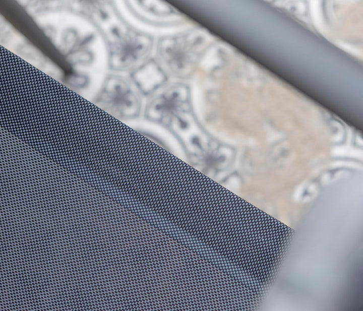 Dehner Gartenstuhl Lille, stapelbar, 85 x 56 x 56.5 cm, Edelstahl/Textilene, anthrazit/grau Modern,