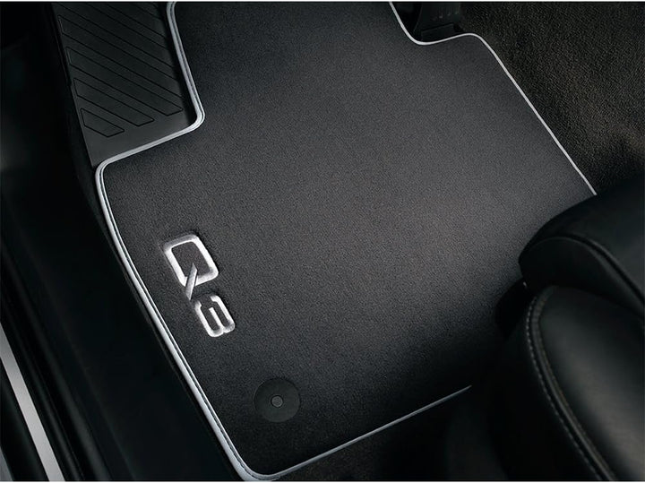 Audi 8U1061275MNO Textilfussmatten Premium Vorne, Schwarz/Silbergrau, 2 Stück