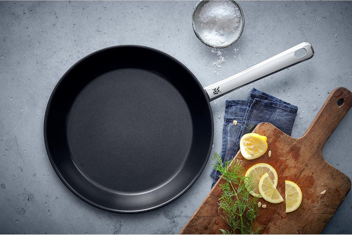 WMF Bratpfanne 28 cm, Edelstahlpfanne, Cromargan Edelstahl beschichtet, backofenfest Selectit! – Bra