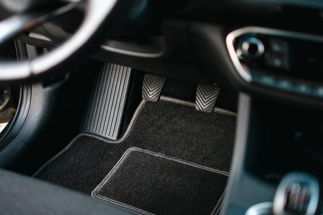 Velours Fussmatten 5-TLG Set passend für Chrysler Voyager V FL (2011-2016) | Qualität: CARLUX, passg