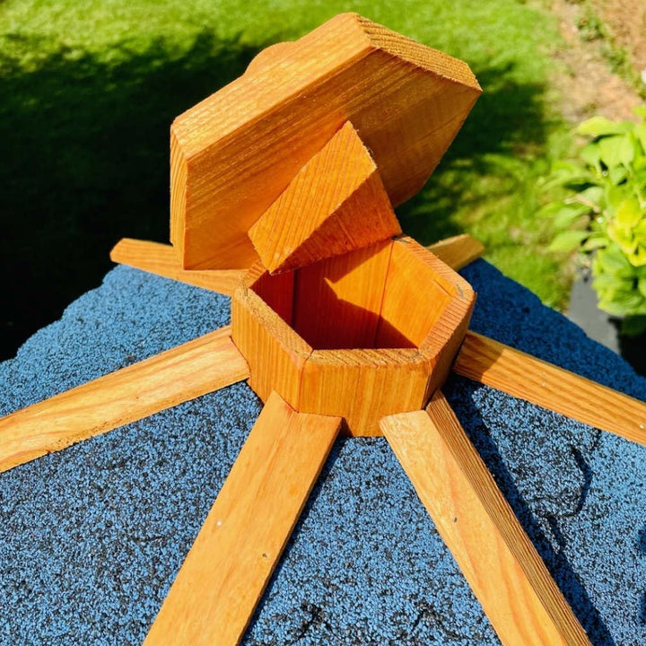 Vogel Futter Haus L oder XL Sechseck Holz Vogelhaus Futterstelle Braun/Blau, Rot, Schwarz und Grün (