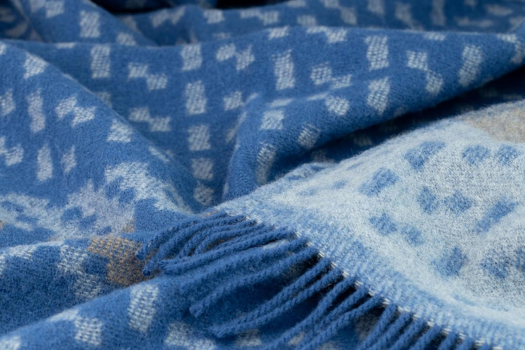 ÖJBRO VANTFABRIK "Skaftö Marin gewebte Wolldecke mit Fransen 130x220 cm blau/grau/beige 100% Merinow