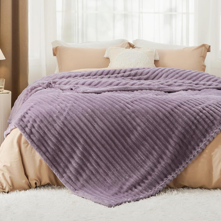 BEDSURE kuscheldecke 220x240 für Zimmer Deko - Tagesdecke, Wolldecke & Fleecedecke, Sofadecke, Weich