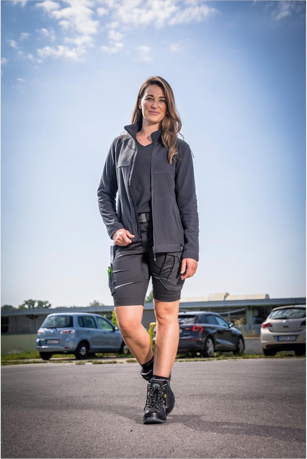 Leibwächter – Arbeitsshorts Damen Flex LINE – Robuste Cargo Hose mit Taschen – Handwerker Shorts – B