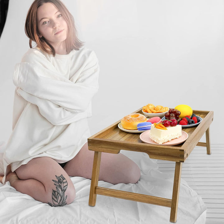 VaeFae Acacia Bed Table Tray, Frühstückstablett aus Holz mit klappbaren Beinen, Betttablett für Esse