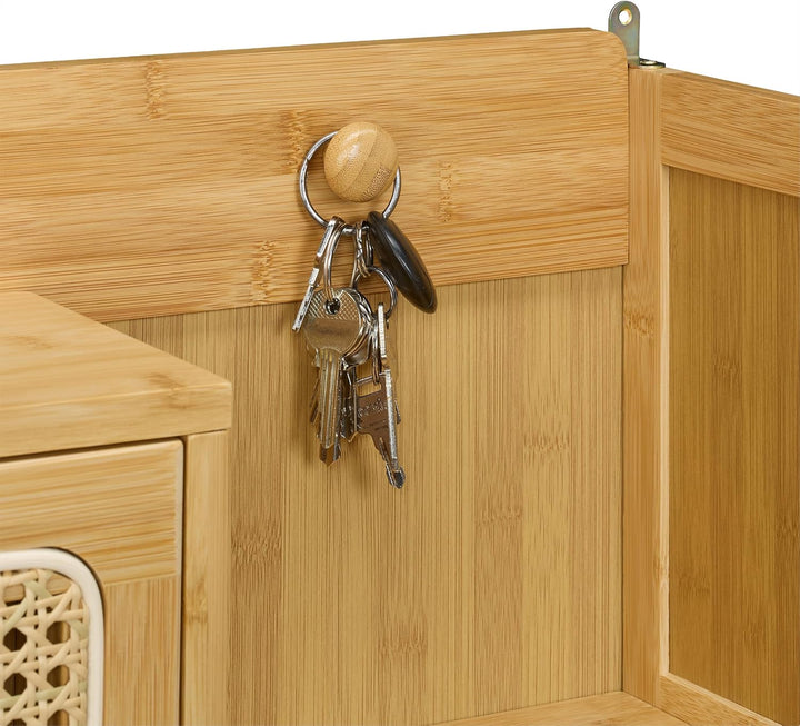 Relaxdays Schuhschrank, 5 Fächer, Bambus Schuhregal, 127x95x19 cm, für 9 Paar, 3 Klappen, schmaler S