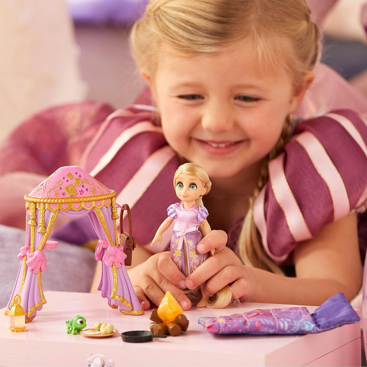 Disney Store Offizielles Rapunzel Minipuppen-Spielset, Rapunzel – Neu verföhnt, Once Upon a Story Ko
