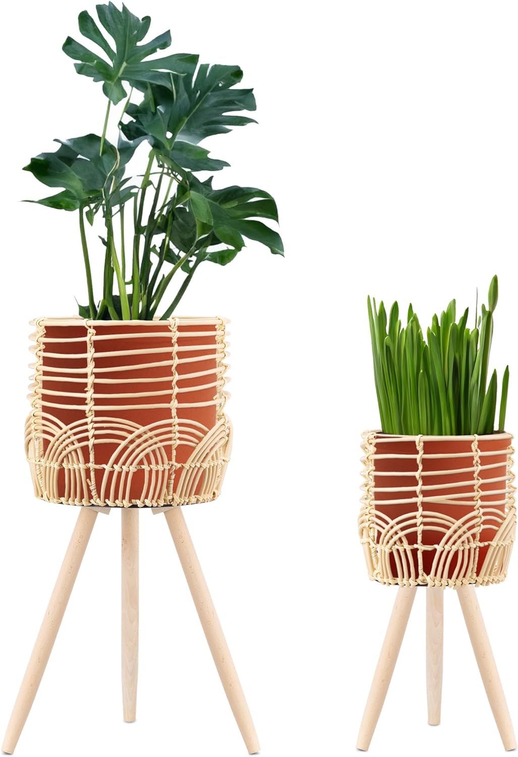 Navaris 2x Blumentopf mit Ständer im Rattan Look - Boho Blumentopf geflochten - Pflanzen Hocker im K