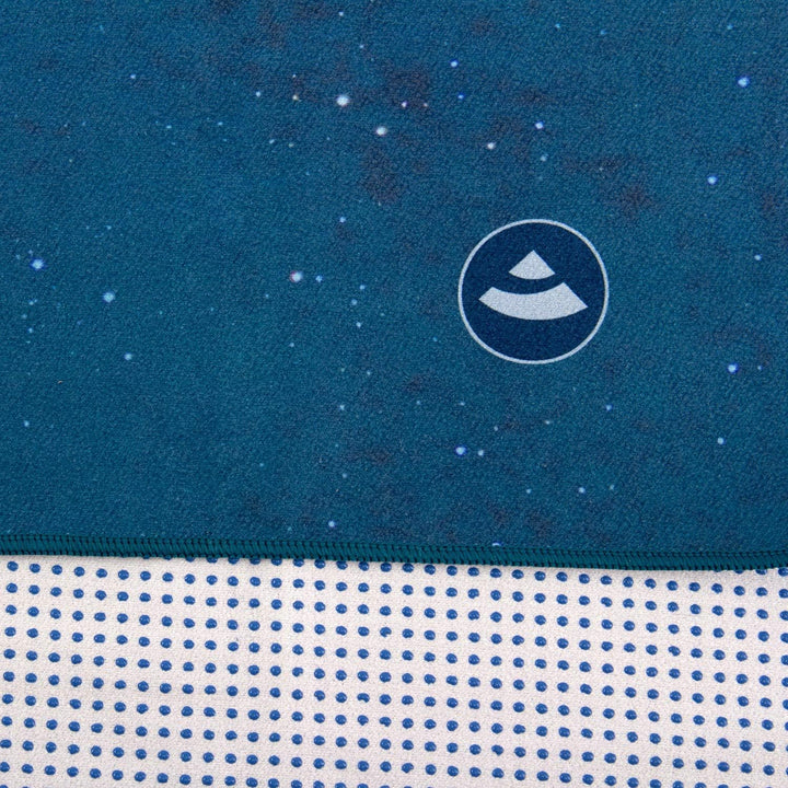 Bodhi Grip² Yoga Handtuch | Yogatuch mit Antirutsch Noppen | Rutschfestes Mikrofasertuch | Hot Yoga