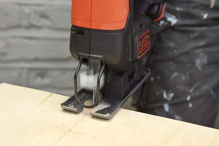 Black+Decker Akku-Stichsäge BDCJS12N (12 V, mit Sägeblasfunktion, hohe Laufruhe & vielseitig einsetz