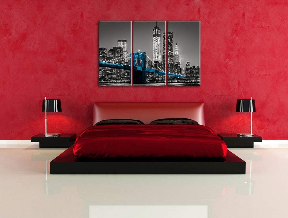 Brooklyn Bridge mit Wolkenkratzern bei Nacht schwarz/weiss 3-Teiler Leinwandbild 120x80 Bild auf Lei