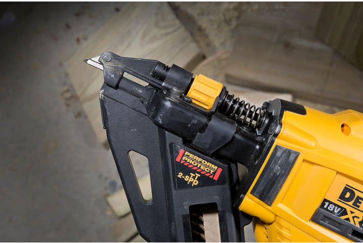 DEWALT Akku-Nagler, 1 Stück, gelb;Schwarz, DCN693N-XJ
