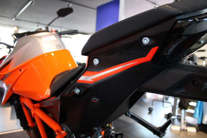 Tankpad Grafikkit kompatibel für KTM 1290 Super Duke R Orange Silber X550150 Grafik-Kit 1, Grafik-Ki