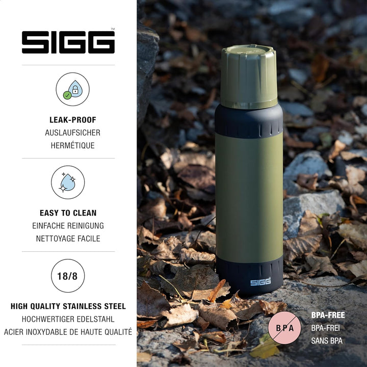 SIGG – Isolierte Trinkflasche – Thermosflasche Alpine Star Roasted Green mit Becher – 20 St. Heiss,