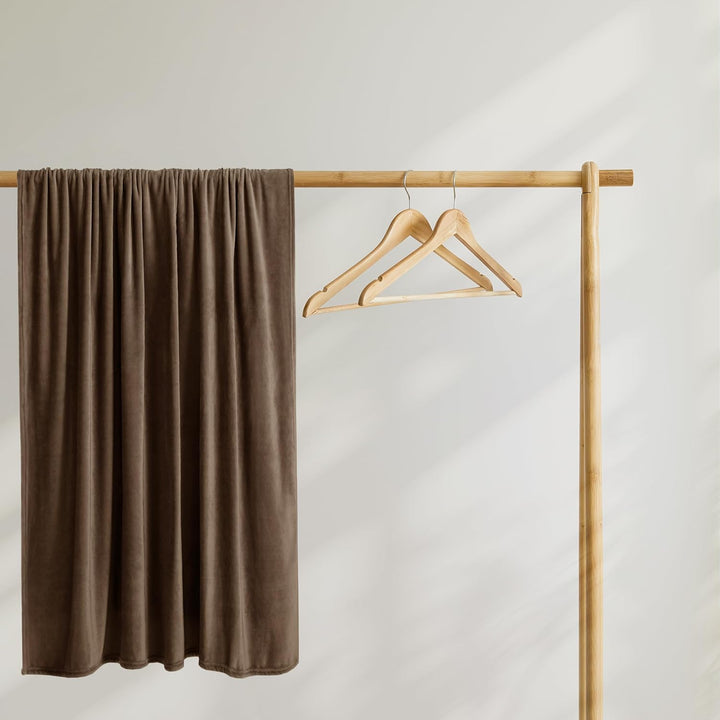 DecoKing Kuscheldecke 160x210 cm braun Decke Microfaser Tagesdecke Fleece weich sanft kuschelig Scho