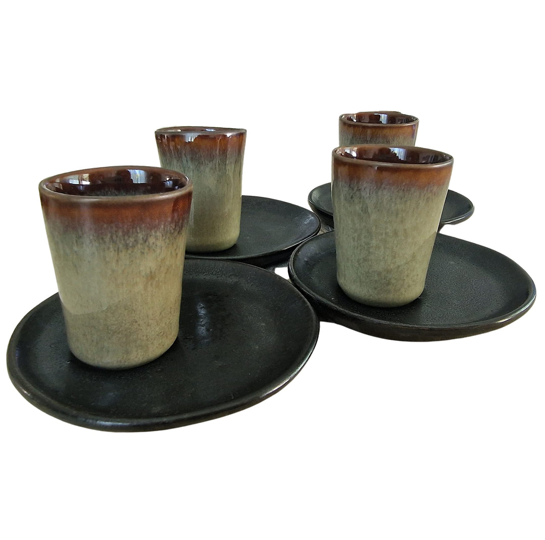 PintoCer - Espresso Kaffeetassen aus weissem Steingut, ohne Griff mit brauner Untertasse (Grün/Schwa