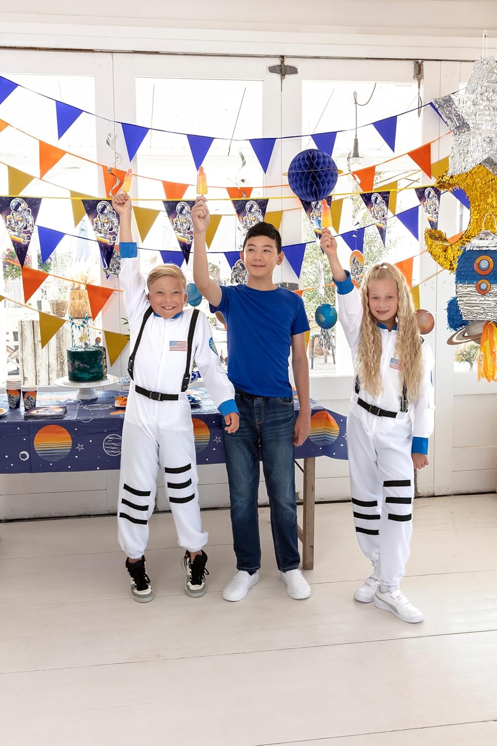 Boland 50514 - Pinata Rakete, 56 x 23 cx 18 cm, Hängedeko, Dekoration für Geburtstag, Mottoparty und
