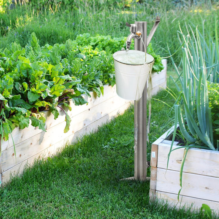 Relaxdays Wasserzapfstelle, mit Erdspiess & Schlauchhalter, HBT: 66x29x15 cm, Garten Wassersäule, ru
