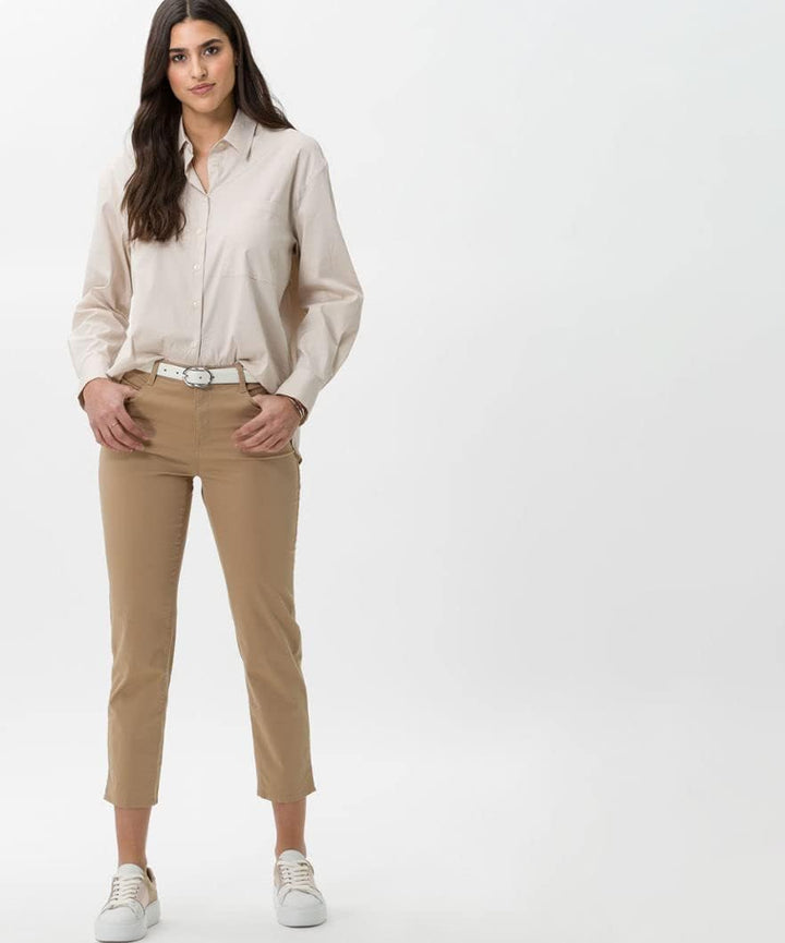 BRAX Damen Style Mary S Ultralight Organic Cotton Verkürzt Jeans, Beige Bast 54