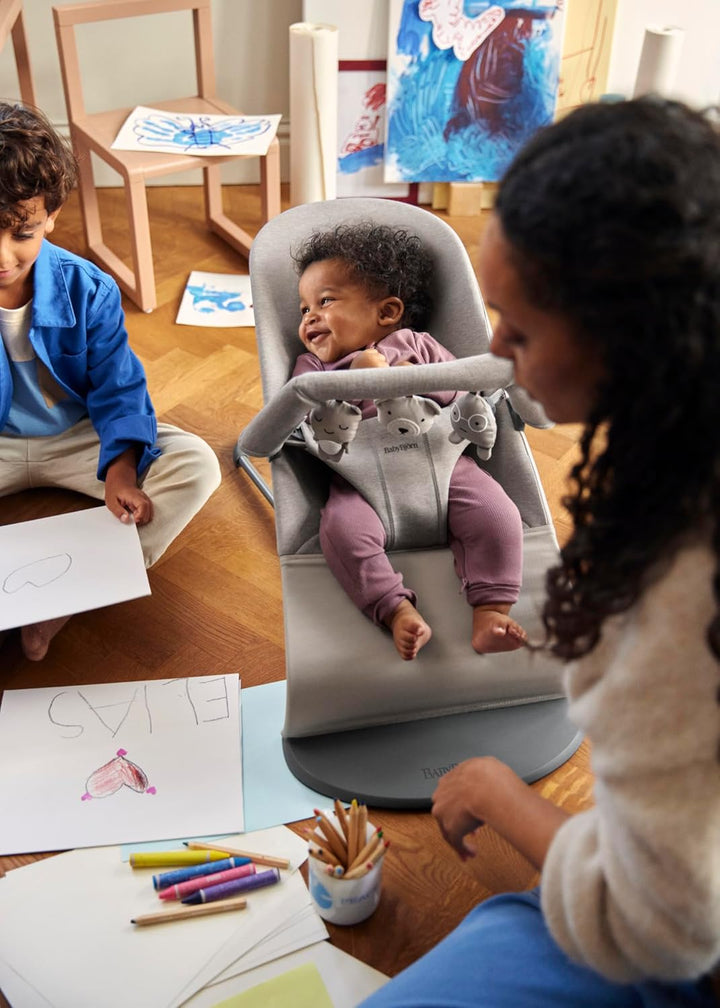 BabyBjörn Spielzeug für Hüpfer, Soft Friends, Neutrals Fliegende Freunde Neutral, Fliegende Freunde