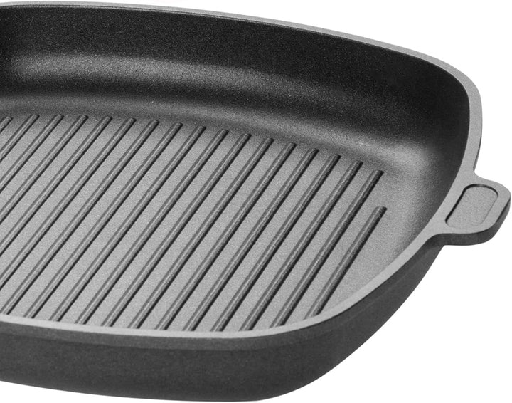 SKK viereckige Grillpfanne 26x26 cm - induktionsgeeignet - flache eckige Antihaft Steakpfanne geripp