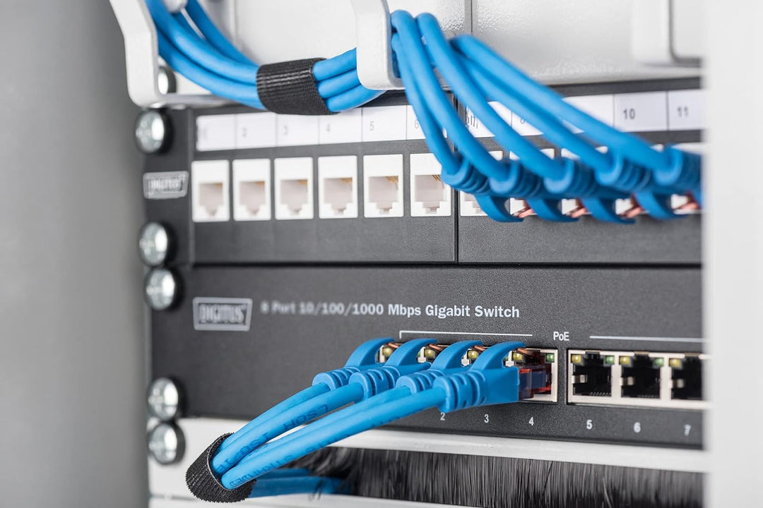 DIGITUS Gigabit Ethernet PoE+ Switch - 10 Zoll - 8 Ports - L2+ Managed - IEEE 802.3at - 80 Watt Powe