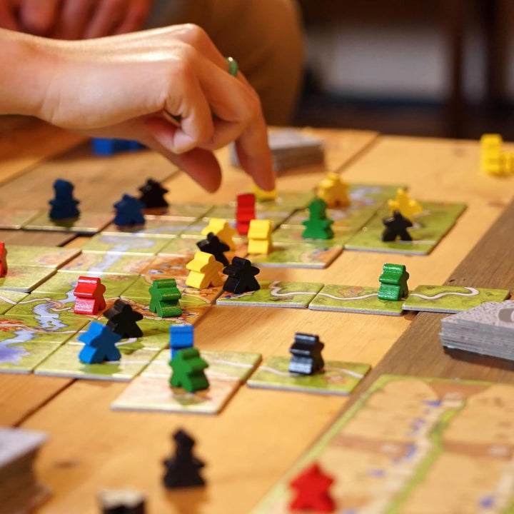 Z-Man Games , Carcassonne , Board Game , Ages 7+ , 2-5 Players , 45 Minutes Playing Time, Carcassonn