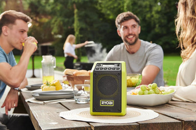 RYOBI 18 V ONE+ Akku-Bluetooth-Radio RRDAB18-0 (DAB-Funktion, Musikstreaming Reichweite von max. 25