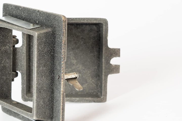 SEZAM Revisionstür für Öfen aus Gusseisen 14,6 x 4,5 x 14,6 cm, Kamintür - Klappe - Räumungstür, für