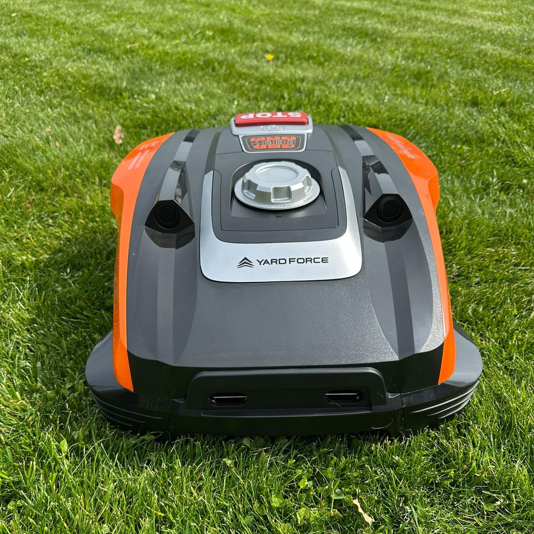 YARD FORCE Mähroboter Compact 300RBS - 300m² - leise - mit Garage